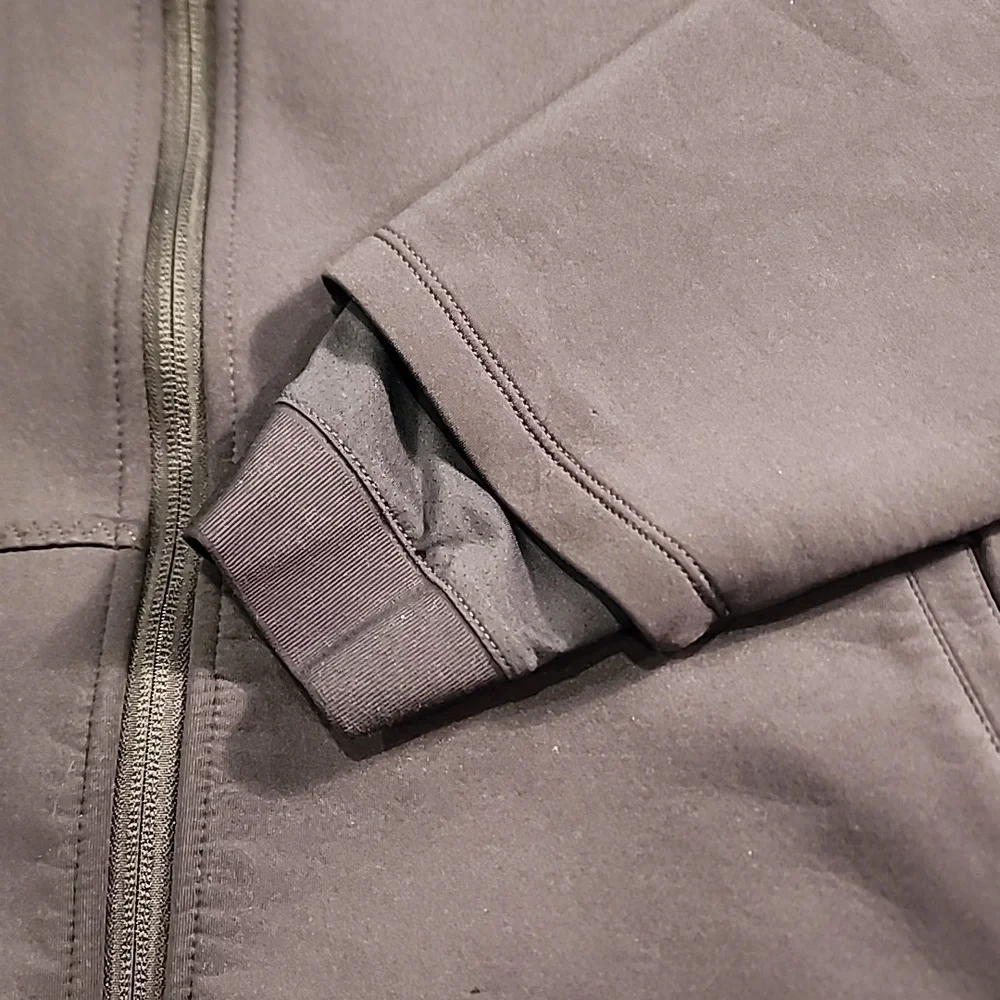 Nike Pro Dri Fit zippered hooded jacket - Picture 6 of 12